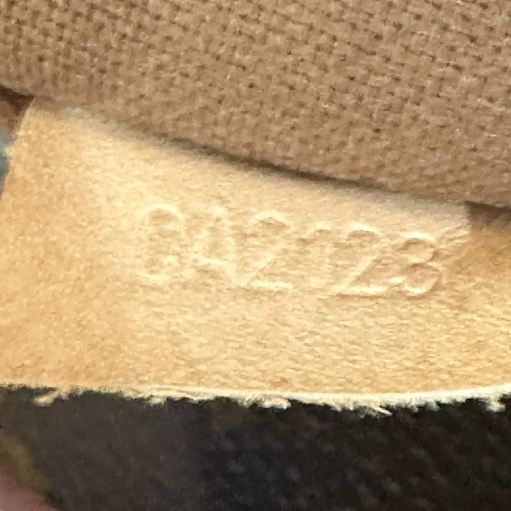 Louis Vuitton Sully MM - Picture 13 of 16